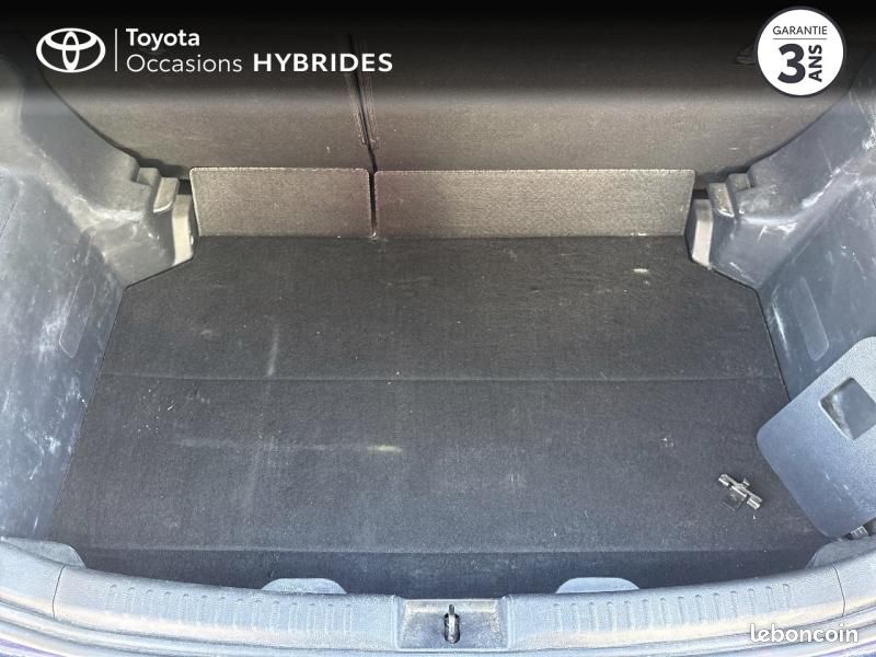 Toyota Yaris 116h Design 5p (image 10)