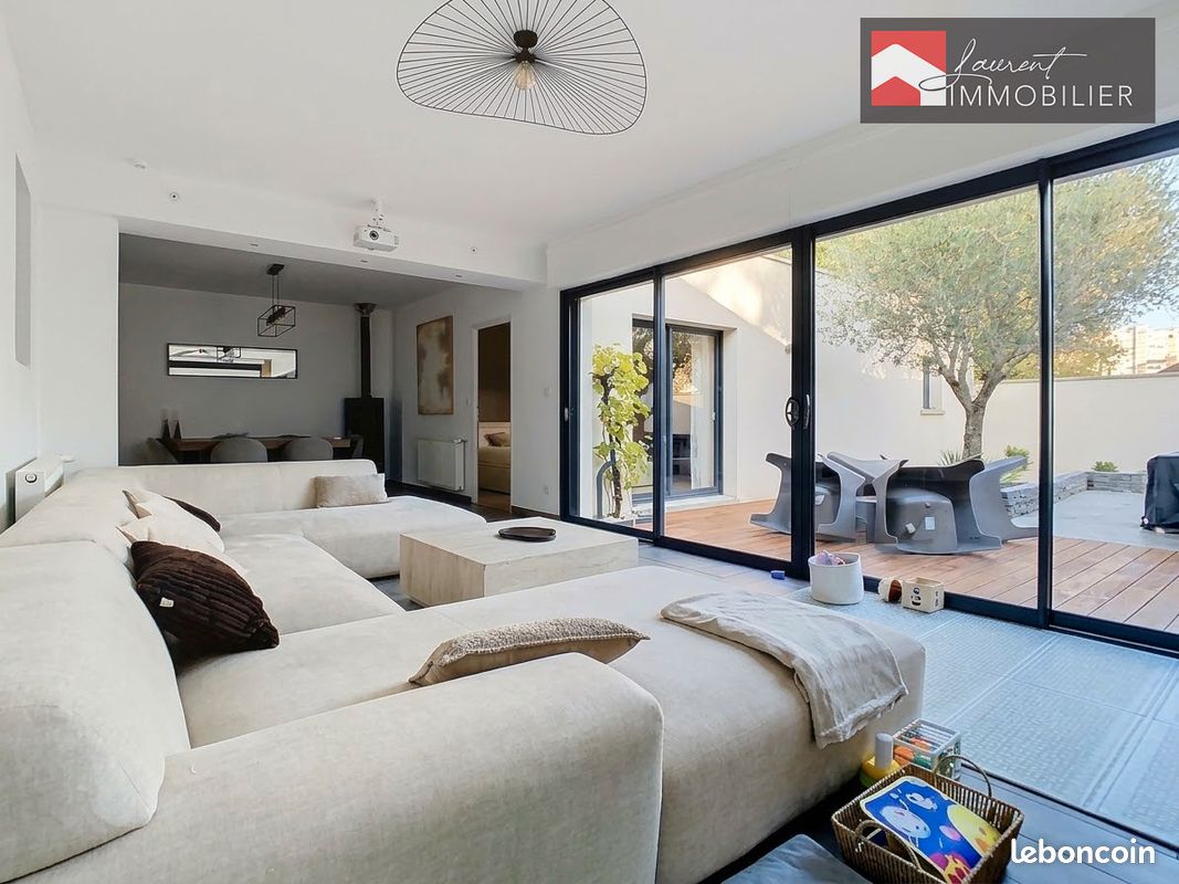 Maison 6 pièces 156 m² · à Chalon-sur-Saône · 156 m² · 285 000 €