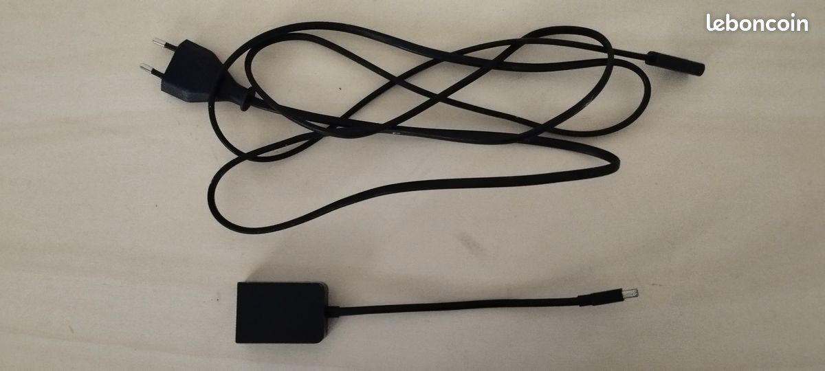 Hub Microsoft Surface 3 (image 3)