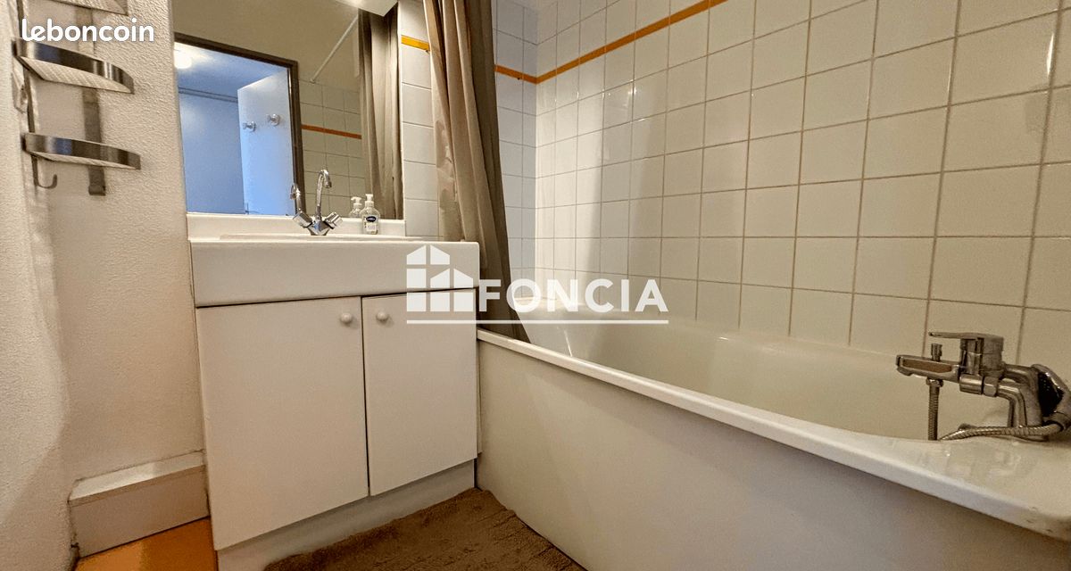 Apartment (image 5)