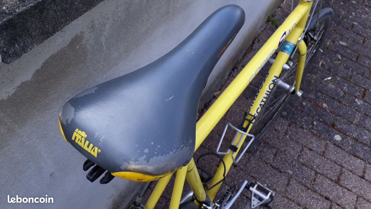 Vélo Decathlon cobra 740 jaune - Vélos