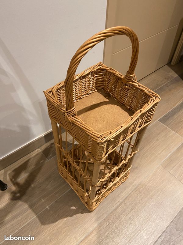Petit bar rotin (image 1)