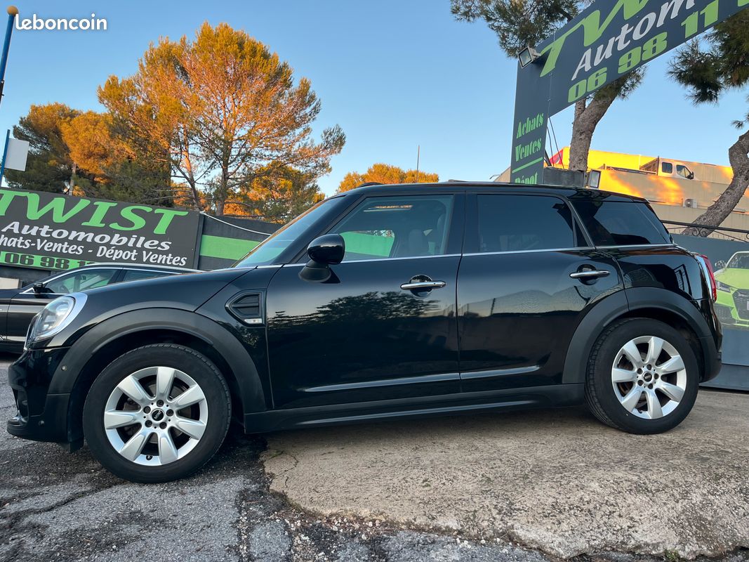 Mini Countryman F60 One D 116 Édition OAKWOOD 2018 noir (image 4)