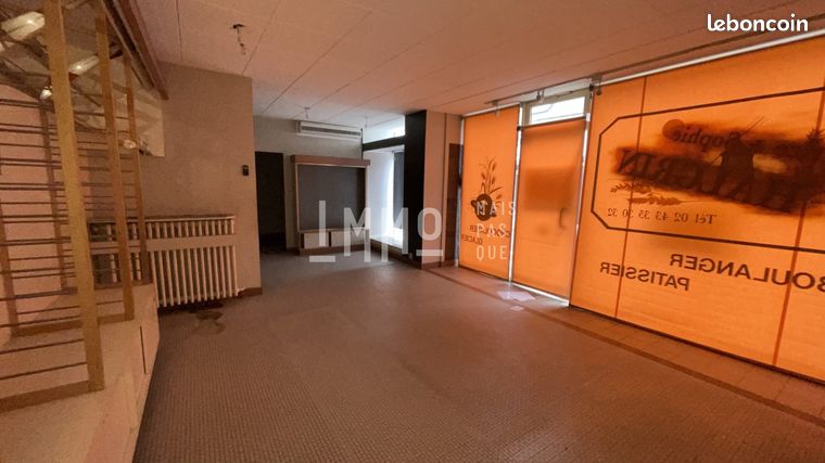 Immeuble 706 m² Bessé-sur-Braye