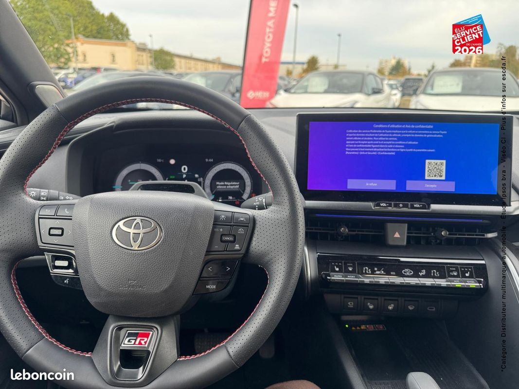Toyota C-HR 2.0 Hybride 200ch GR Sport Premiere AWD-i MY25 (image 17)