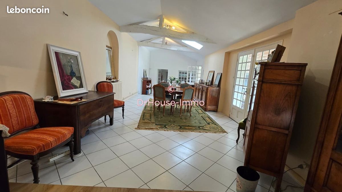 Propriété 8 pièces 260 m² (image 7)