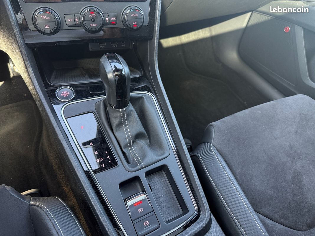 SEAT LEON 2.0 TSI 290 CUPRA CARBON EDITION DSG 290Ch Garantie 12 mois - Entretiens Seat - Toit Ouvrant - Sièges chauffant - Palette au volant - Caméra (image 21)