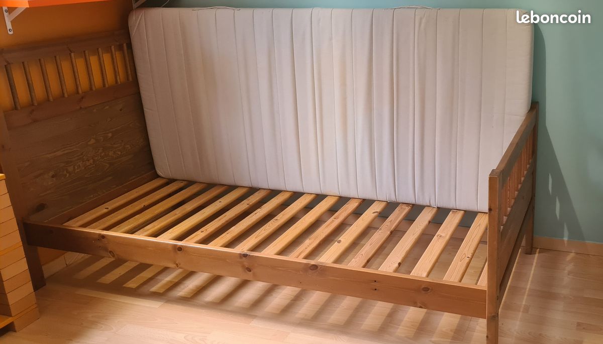 Lit simple 90X200 pin massif IKEA collection Hemnes ton naturel (image 3)