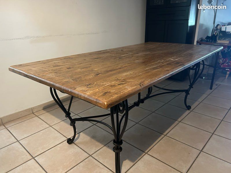 Grande table en bois massif et fer forgé (fait sur mesure par un menuisier) (image 1)