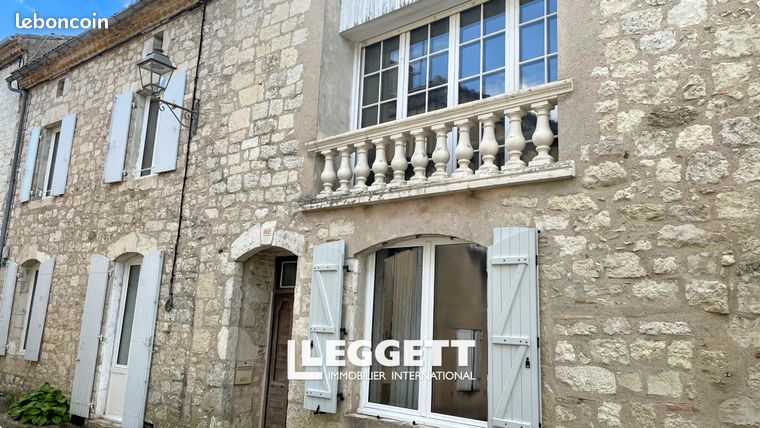 Maison 8 pièces 301 m²