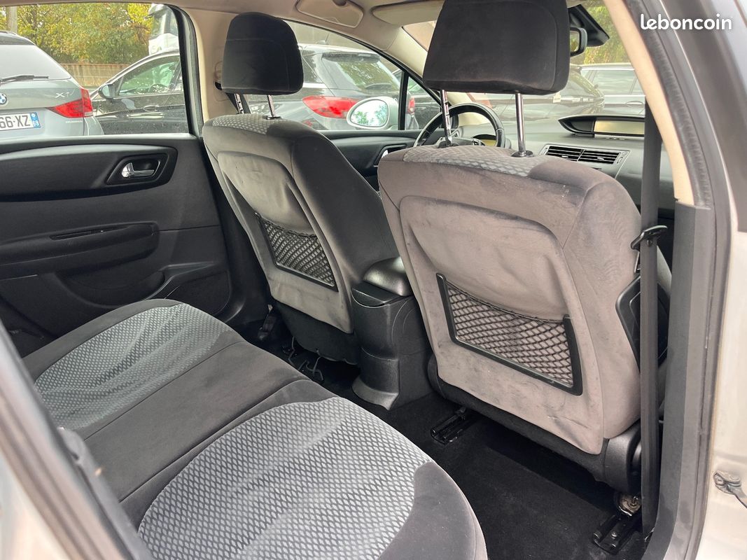 CITROEN C4 C4 HDi 92 Pack Ambiance (image 6)
