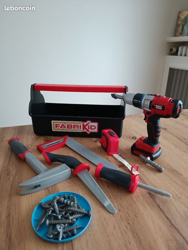 Caisse à outils (image 1)