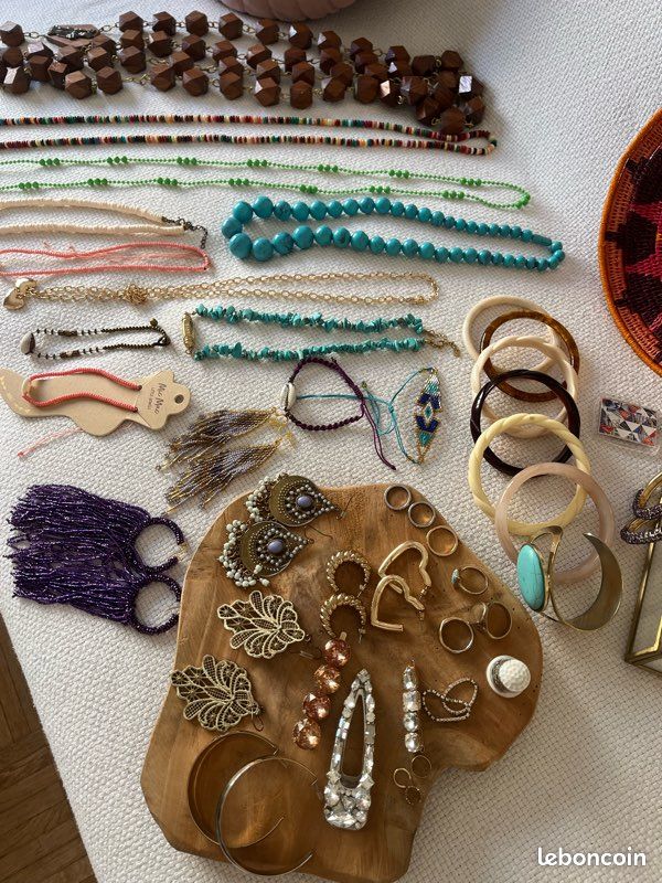 Lot D'anciennes Perles à Broder - Poids 40 Grammes - France - Neuf