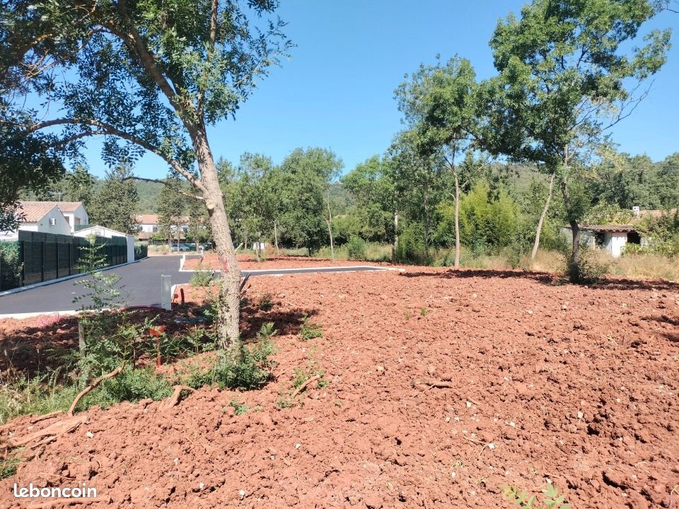Terrain 393 m² Le Luc · 129 000 €