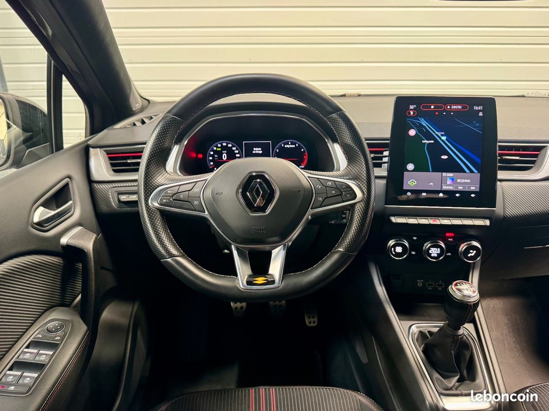 RENAULT CAPTUR 1.3 TCe mild hybrid 140ch RS Line / SON BOSE / SUIVI COMPLET RENAULT / CAMERA DE RECUL / GARANTIE 12 (image 15)