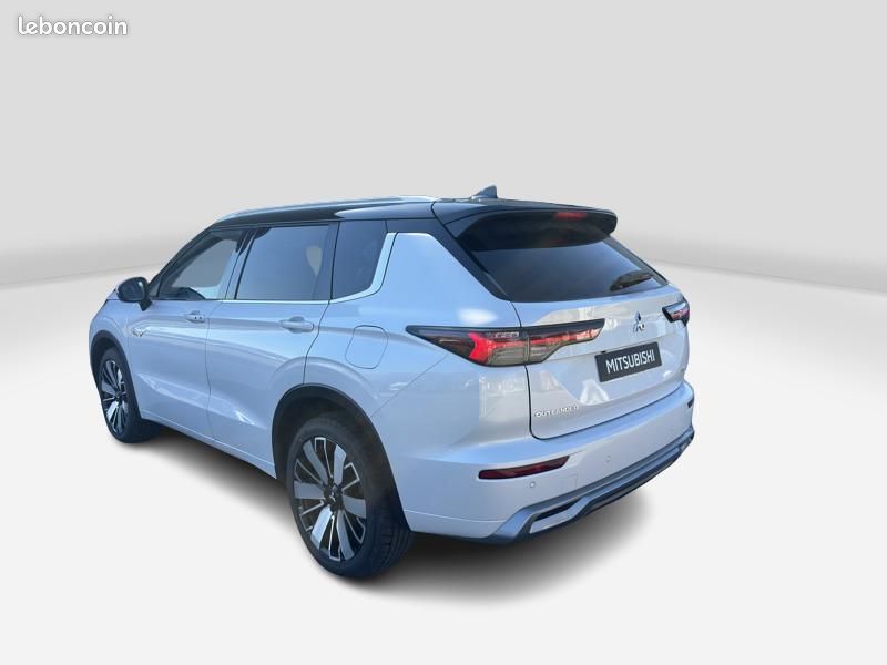 Mitsubishi Outlander PHEV Instyle 4WD (image 6)