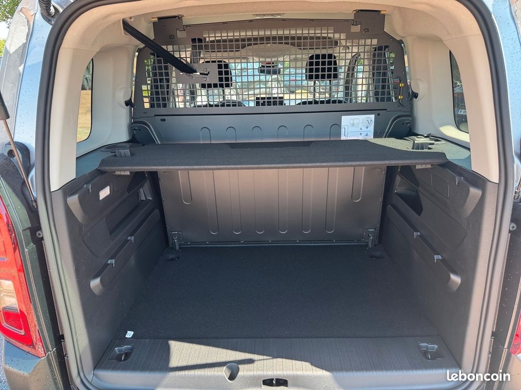 Citroën Berlingo HDI 130 CV EAT8 PLUS (image 14)