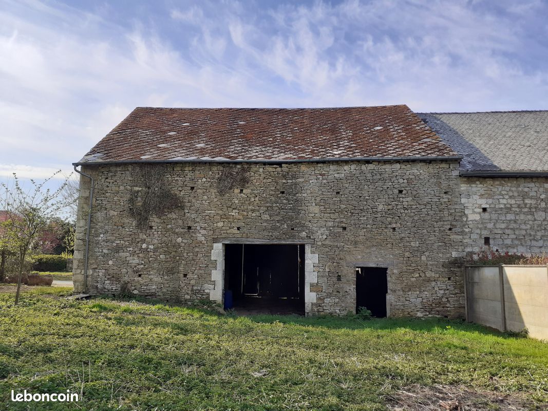 Maison 1 pièce 100 m² · à Estrebay · 100 m² · 43 000 €