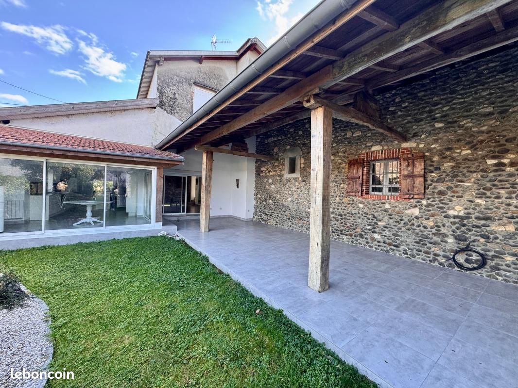 Maison 4 pièces 208 m² · à Puyoô · 208 m² · 395 000 €