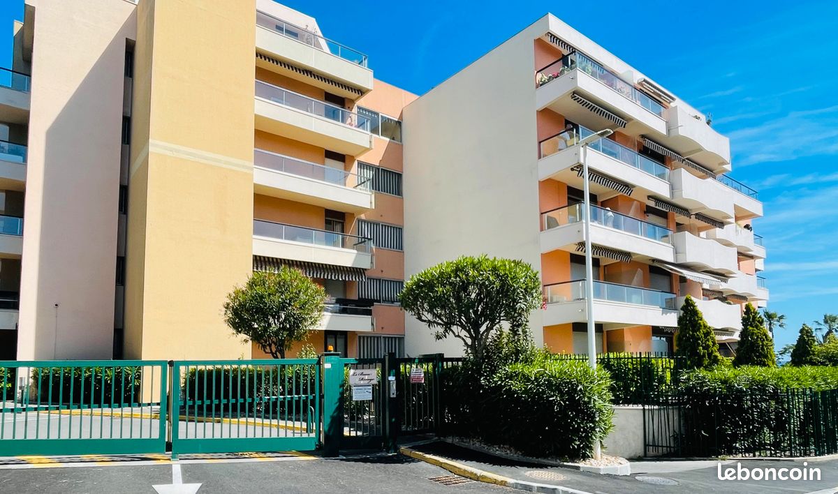 Appartement 2 pièces 49 m² · à Saint-Raphaël · 49 m² · 330 000 €