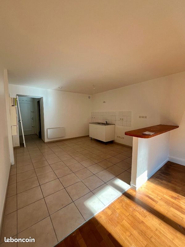 Appartement a louer rillieux-la-pape - 1 pièce(s) - 39 m2 - Surfyn