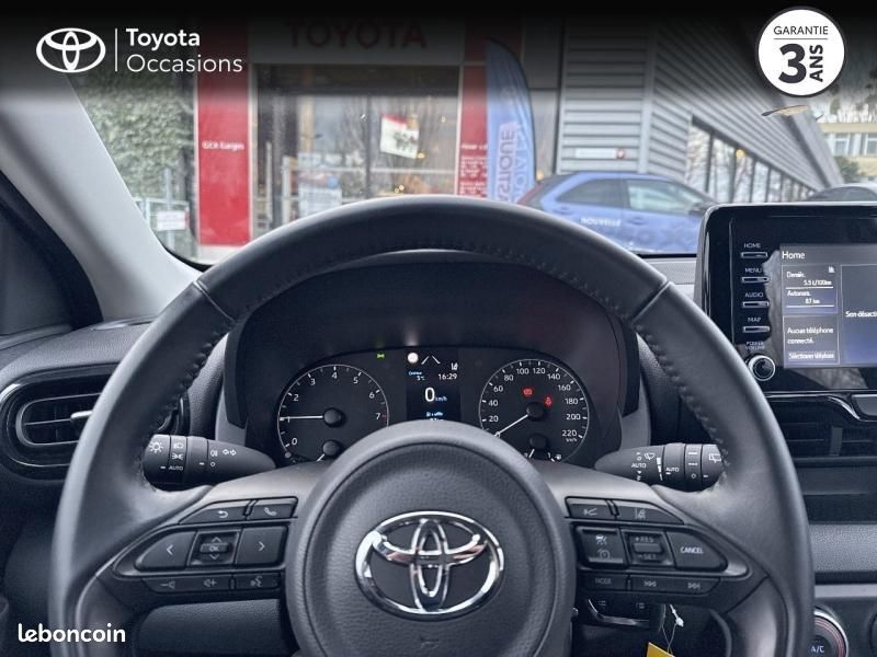 Toyota Yaris 120 VVT-i Dynamic 5p MY22 (image 9)