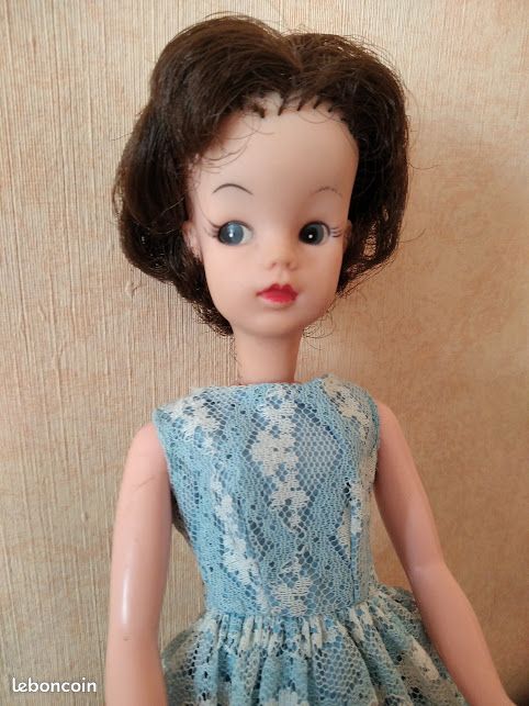 PAR AMOUR DES POUPEES : petit mannequin (résolu Martine de Berchet