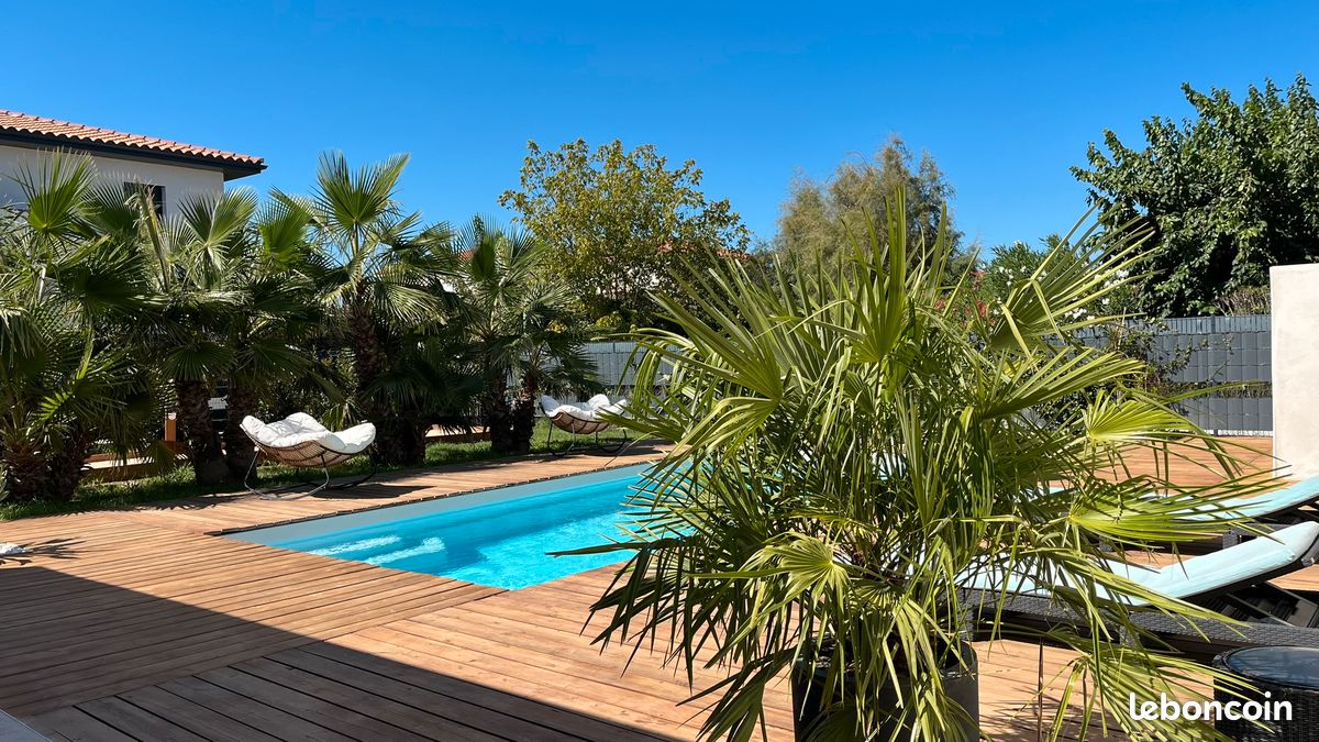 Maison 7 pièces 180 m² · à Sainte-Marie-la-Mer · 180 m² · 549 000 €