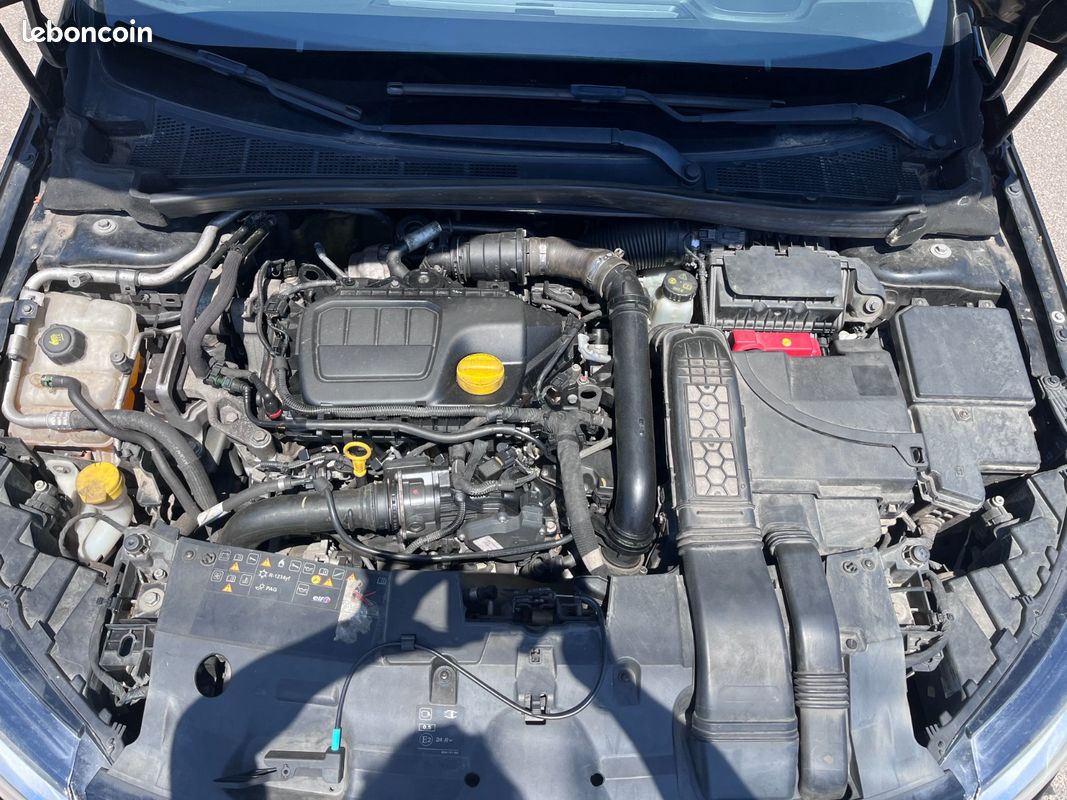 RENAULT MEGANE IV ESTATE dCi 130 Energy Intens (image 39)