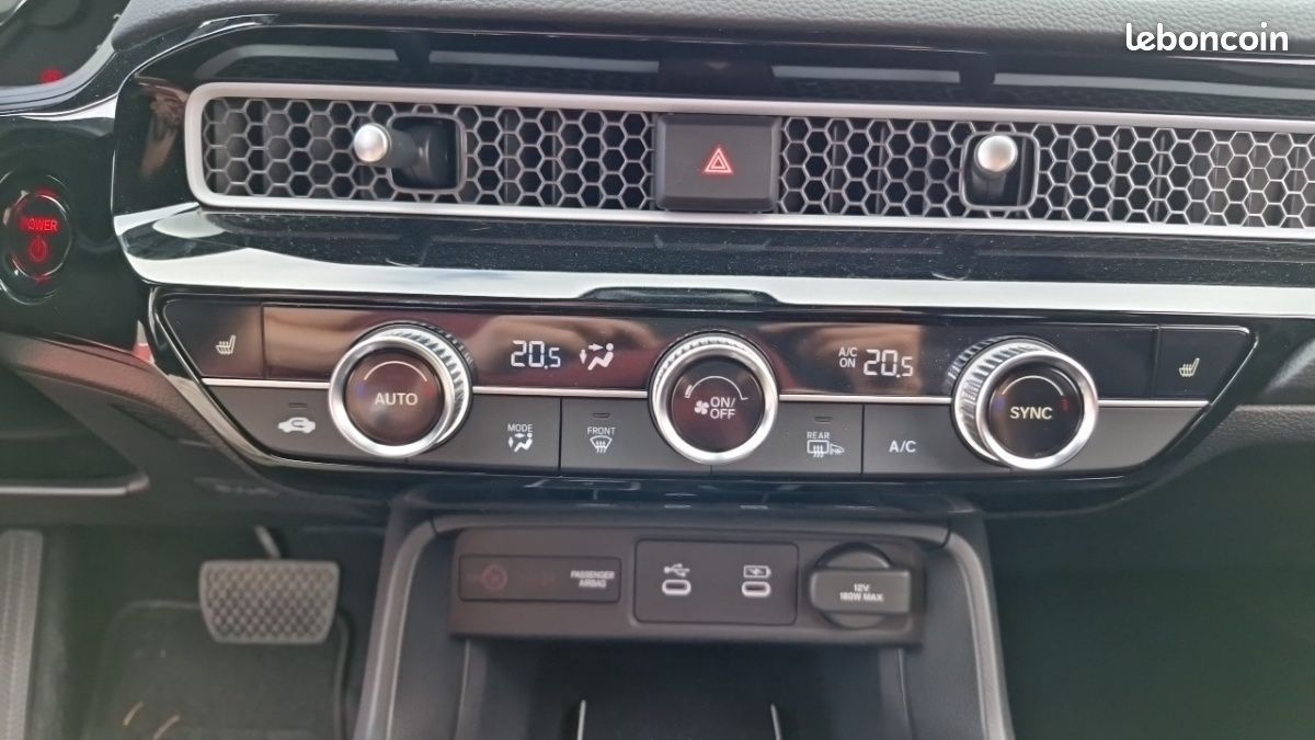 Honda Civic XI 2.0 i-MMD Executive (image 18)