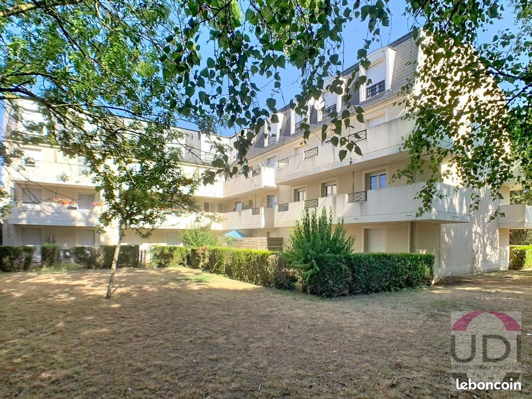 Appartement 4 pièces 74 m² · à Corbeil-Essonnes · 74 m² · 155 000 €