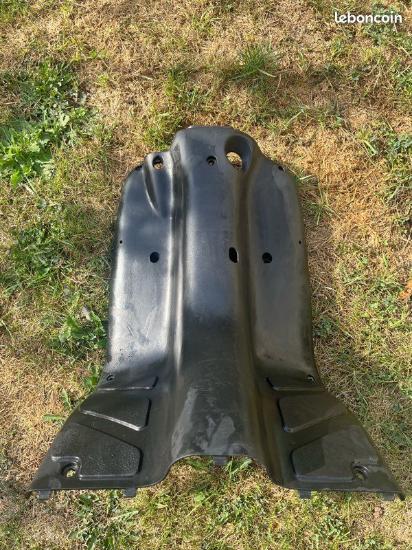 Tablier intérieur Piaggio Typhoon 2002 (image 1)