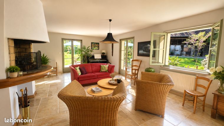 Propriété 6 pièces 318 m² — 4