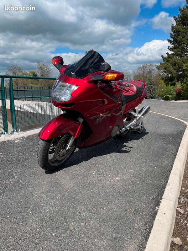 CBR 1100 xx (image 1)