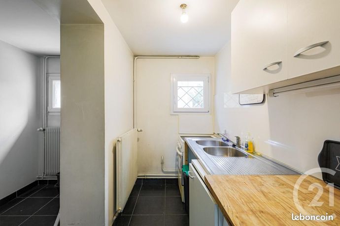 Maison 9 pièces 220 m² — 17