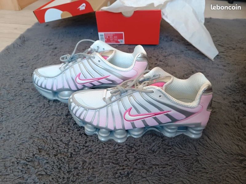 🩶 Nike Shox TL Argent Rose – Neuf avec boîte Chaussures