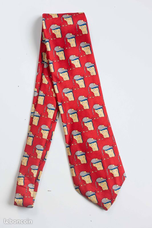Cravate Homme Renaissance 100% Soie, Motif Ballon De Foot, Rouge - Très Bon état