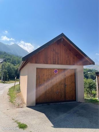 Garage individuel fermé - Accès facile toute l’année - 28m2 sur 225m2 de parcelle