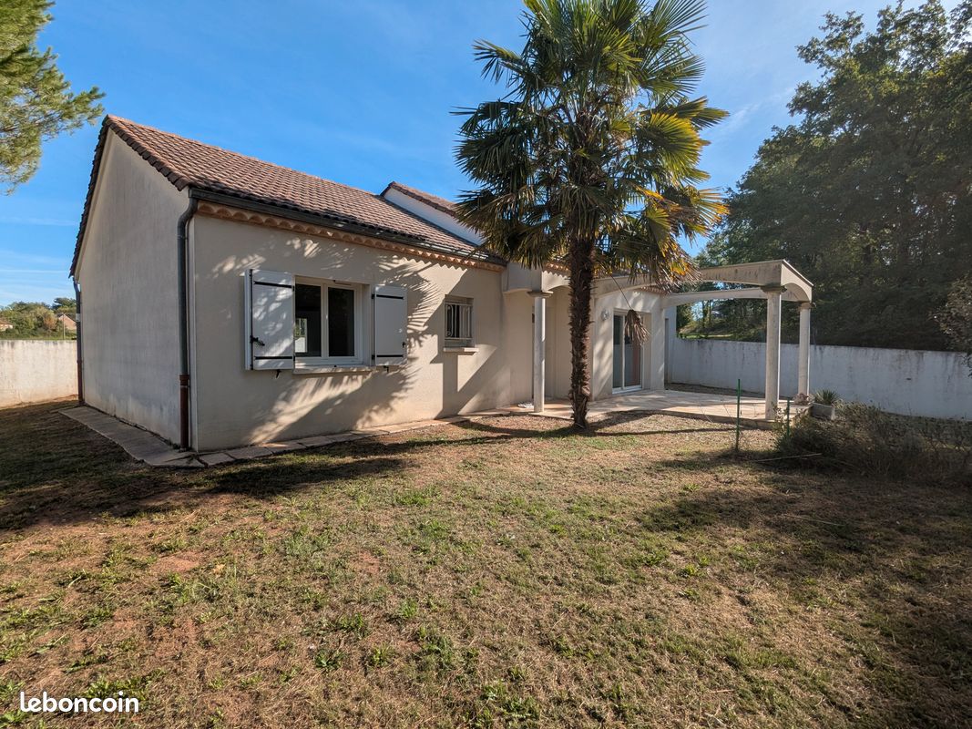 Maison 4 pièces 94 m² · à Ussac · 94 m² · 220 000 €