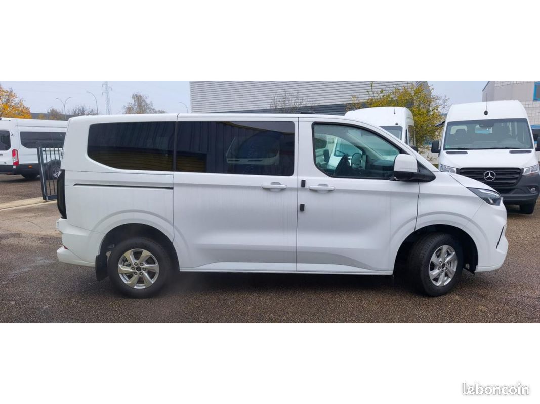 FORD TRANSIT CUSTOM KOMBI Kombi Custom 2.0 EcoBlue - 170 - BVA KOMBI CUSTOM 320 L1 Limited (image 8)