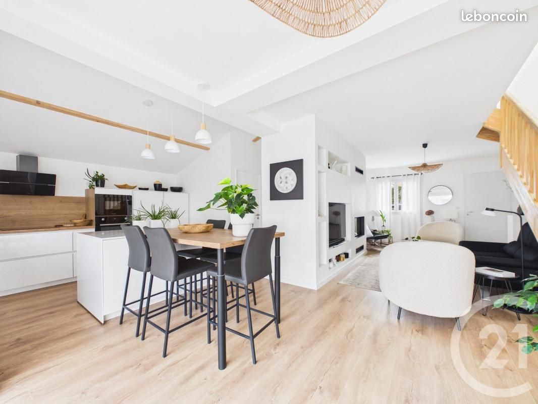 Maison 5 pièces 106 m² · à Ustaritz · 106 m² · 530 000 €