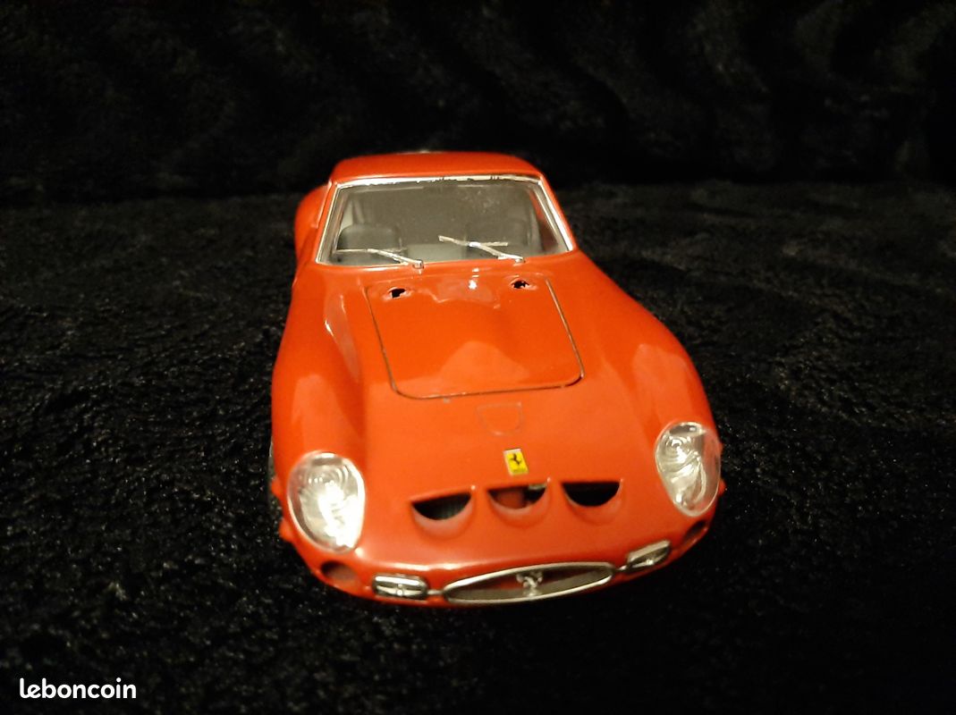 Ferrari 250 GTO 1/18 1962 Rouge - Burago | Achetez sur