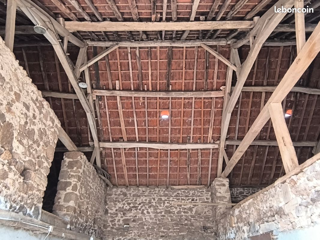 Charpente bois et toiture (image 1)