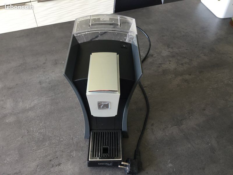 Vends machine à thé nestle (image 3)