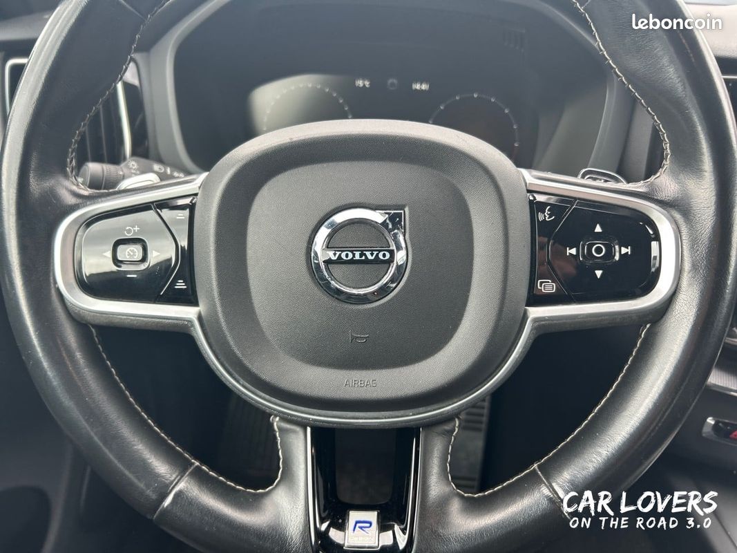VOLVO XC60 D4 AdBlue 190 ch Geartronic 8 R-Design (image 23)