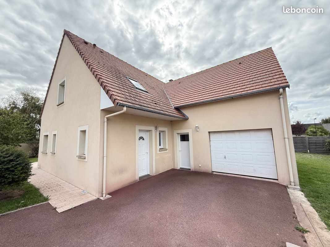 Maison 5 pièces 146 m² · à Bernières-sur-Mer · 146 m² · 504 000 €