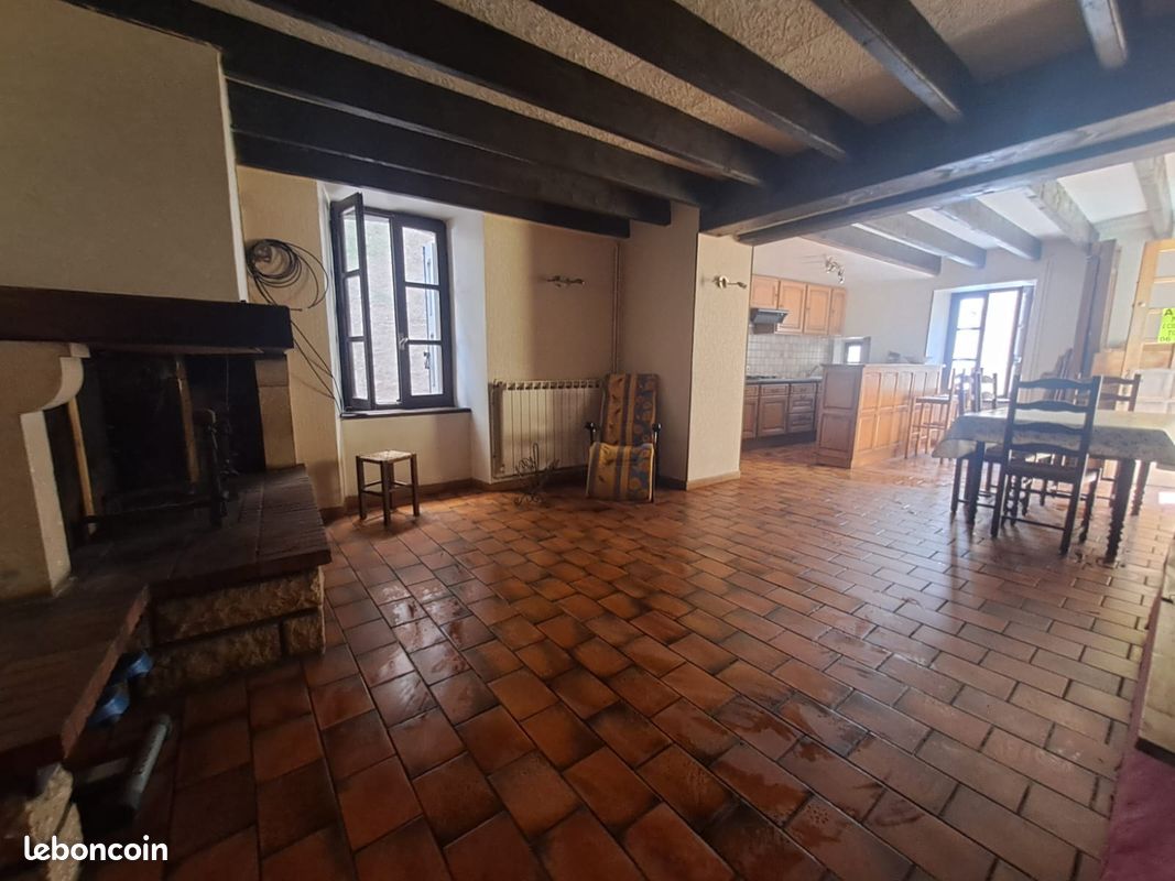Maison 5 pièces 95 m² · à Meyrueis · 95 m² · 88 000 €