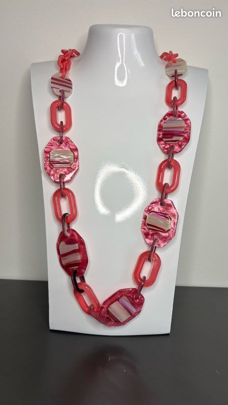 Collier (image 3)