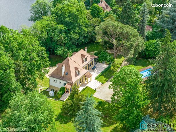 Maison 8 pièces 294 m²