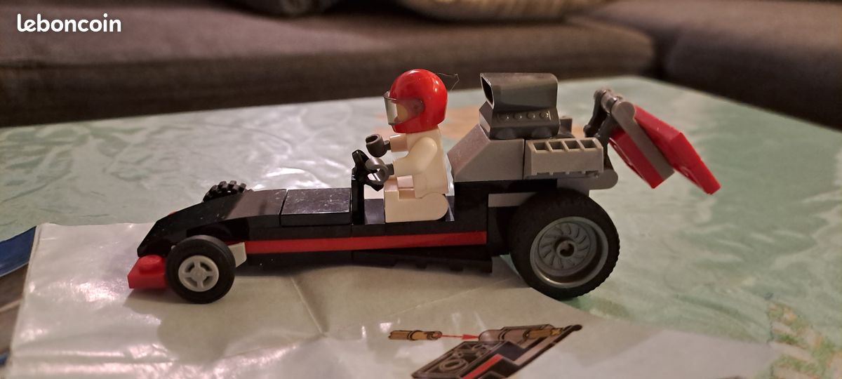Lego (image 2)